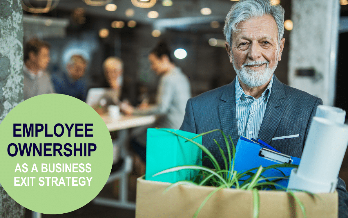 A business owner ready to retire, standing with a box of belongings and smiling.His former colleagues or employees are meeting around a table in the background